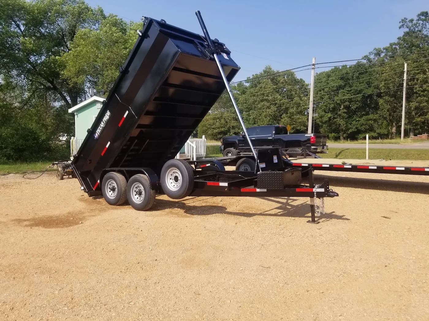 Arkanstrong Hauling and Junk Removal photo from the Google listing