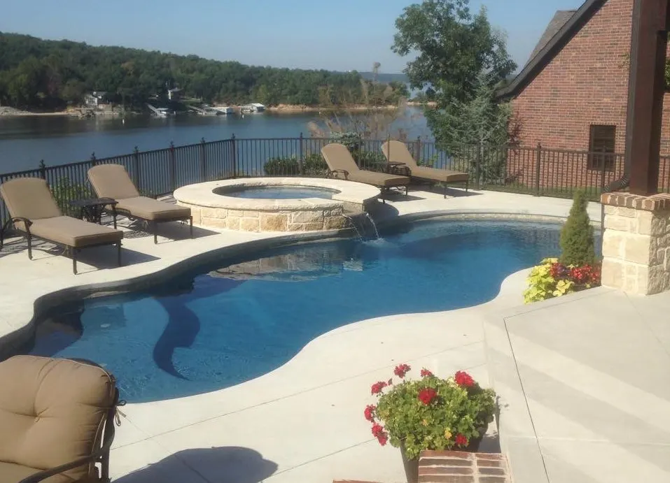 Lighthouse Spas & Pools Inc photo from the Google listing