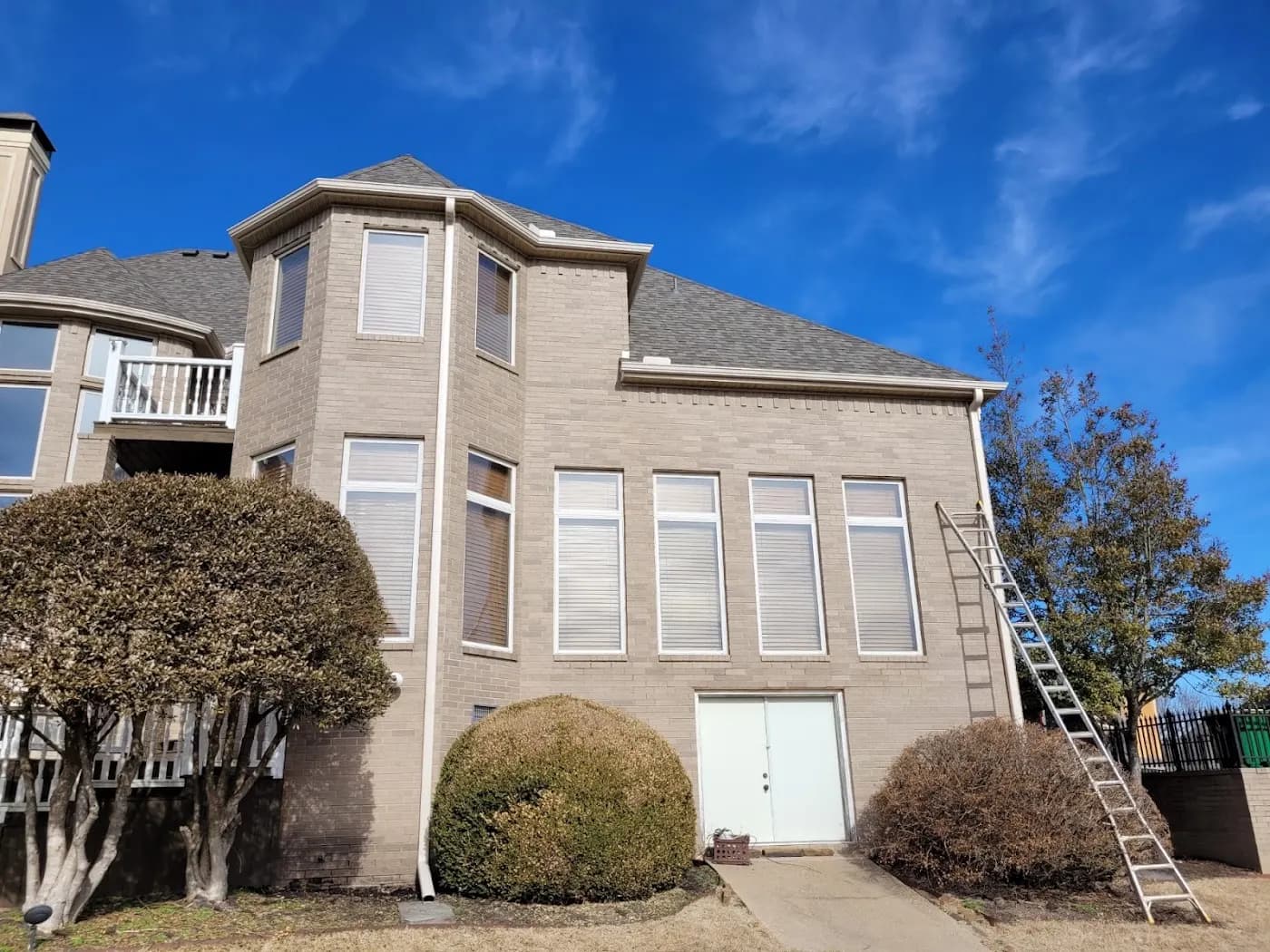 Nevarez Quality Gutters, LLC photo from the Google listing