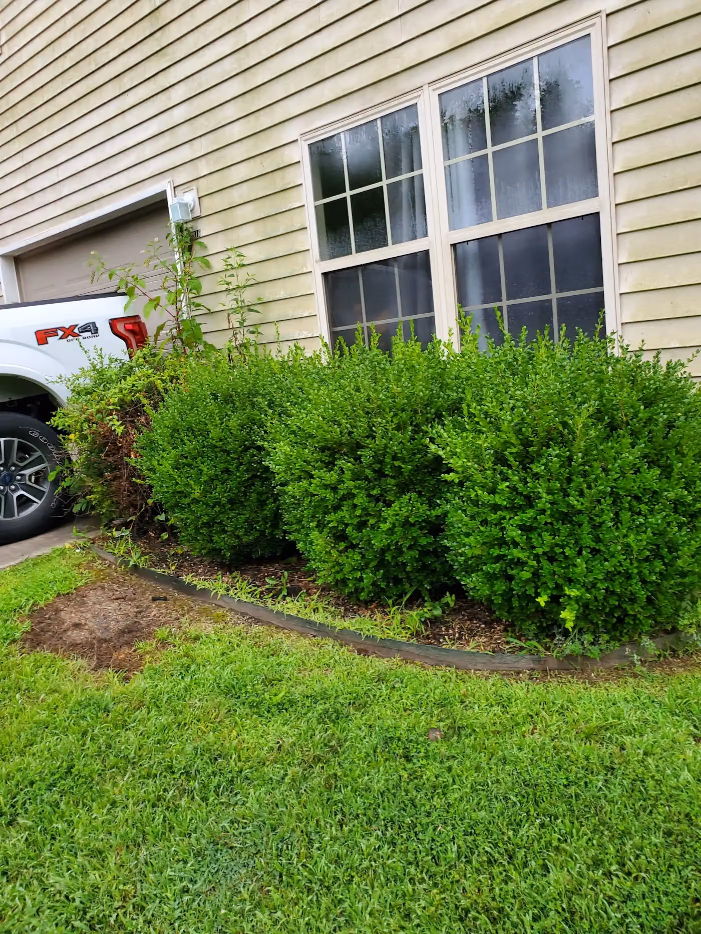 Classic Lawn Care LLC photo, Landscaping and lawn care in Northwest Arkansas