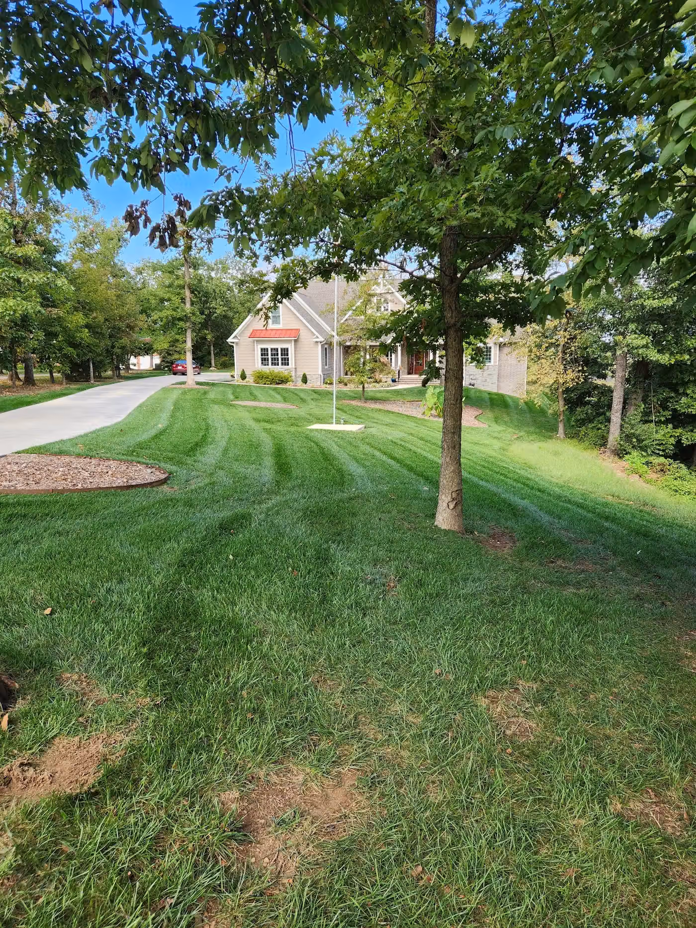 Eden Lawn Care photo, Landscaping and lawn care in Siloam Springs, AR
