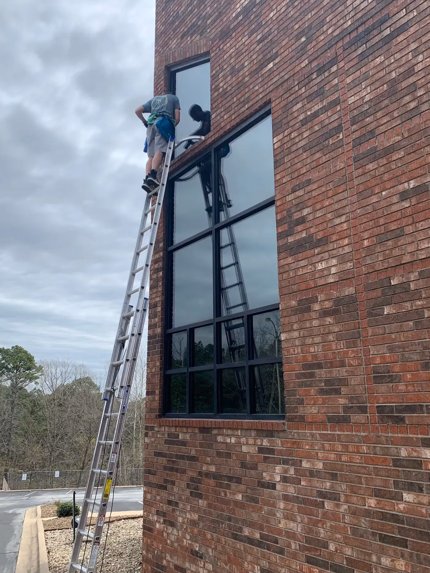 Pristine Window Cleaning photo, House cleaning in Siloam Springs, AR