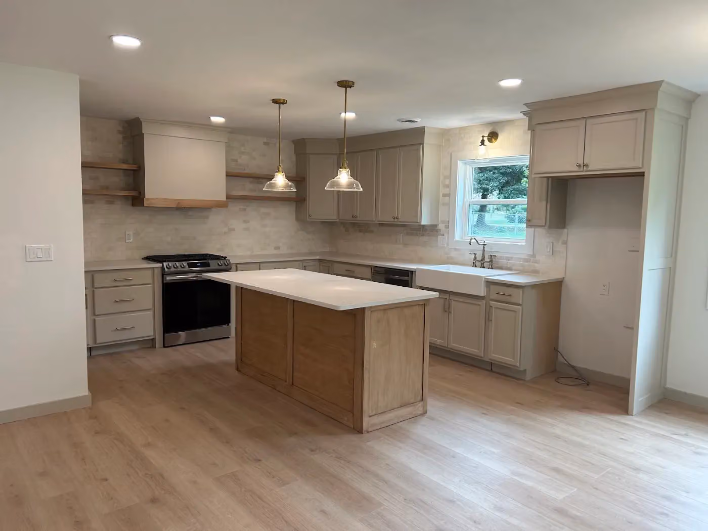 Timeless Homes LLC photo, Remodeling in Lowell, AR